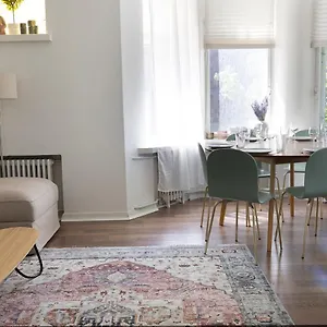  Apartment 2ndhomes City Center 2br By The Finnish National Theatre With Balcony And Park View